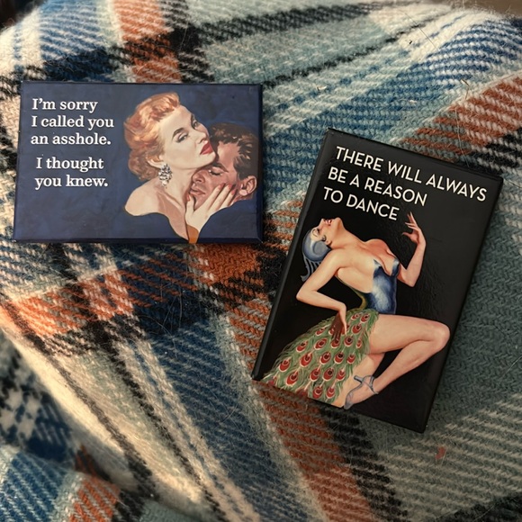 Set of 2 fridge magnets.. - Picture 1 of 1